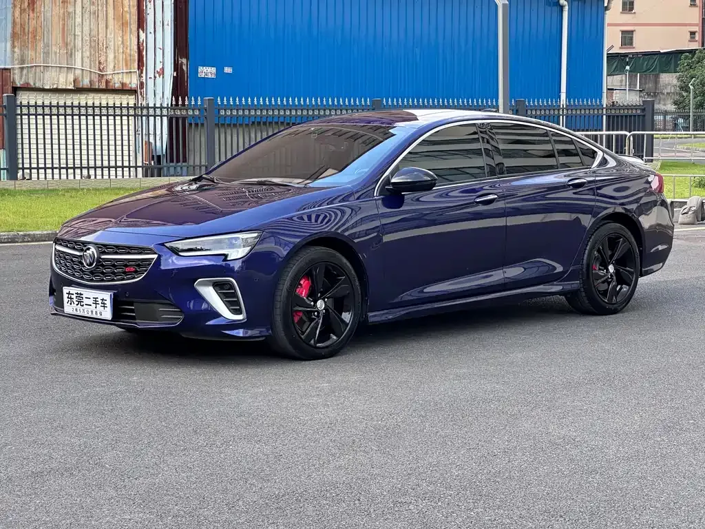 Buick Regal — фото 1