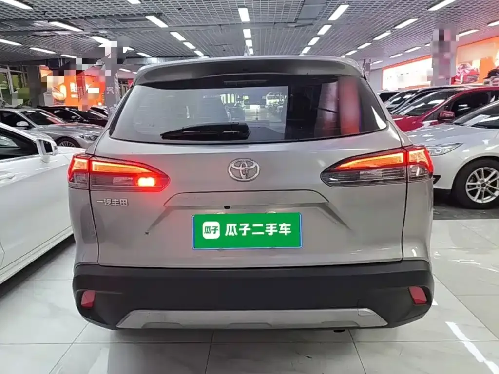Toyota Corolla Cross — фото 10
