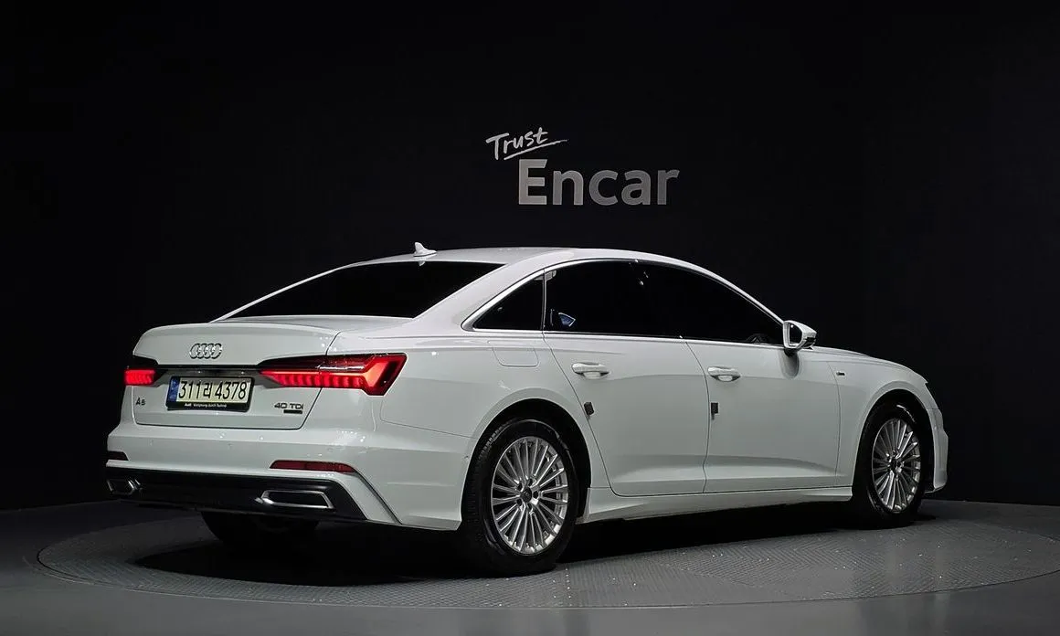 Audi A6 — фото 2