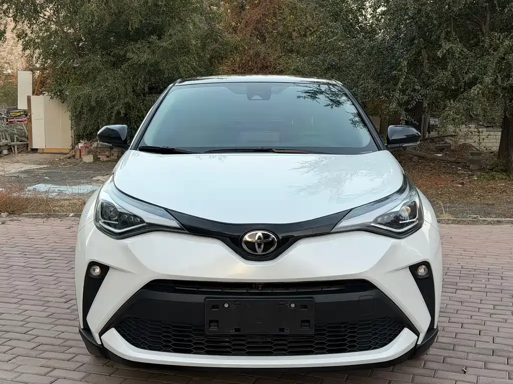 Toyota C-HR — фото 9