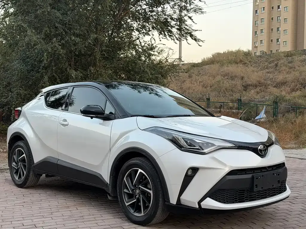 Toyota C-HR — фото 5