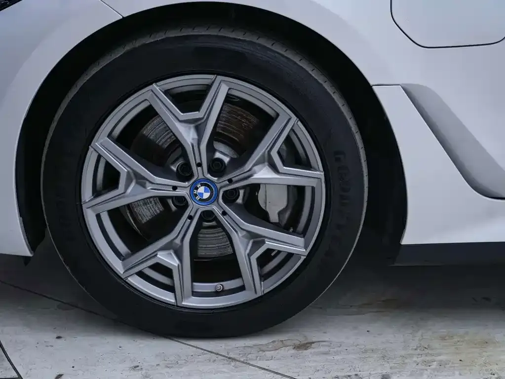 BMW i3 — фото 10