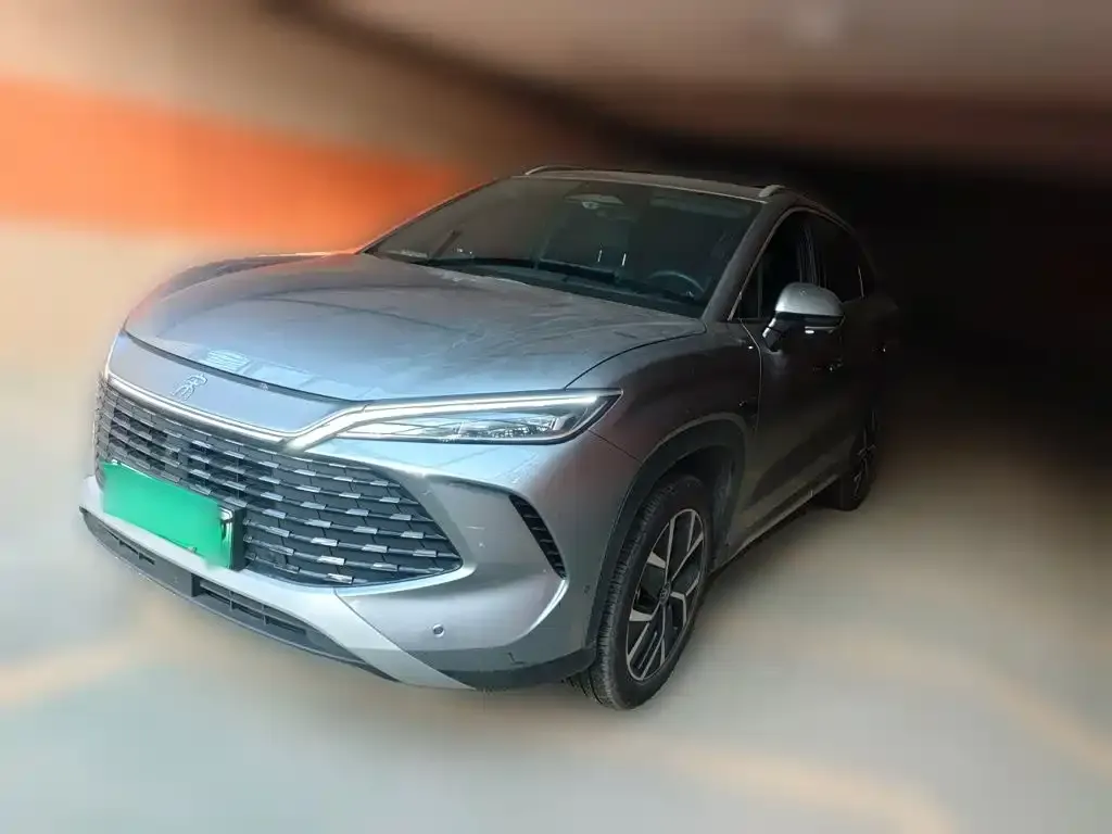 BYD L DM-i — фото 1