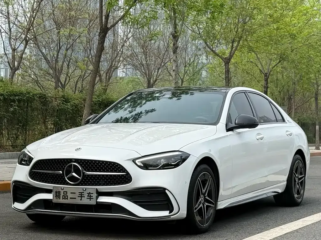Mercedes-Benz C-Class — фото 1