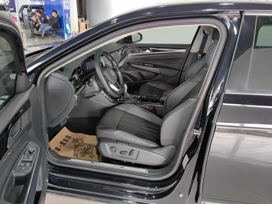 Volkswagen Passat — фото 10