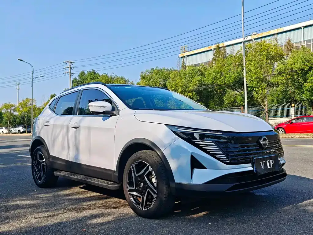 Nissan Qashqai — фото 9