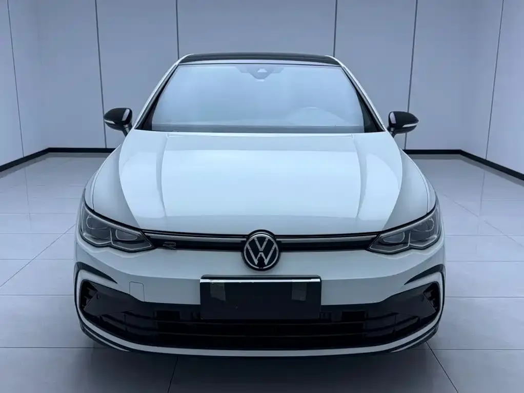 Volkswagen Golf — фото 10