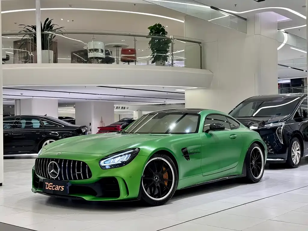 Mercedes-Benz AMG GT — фото 1