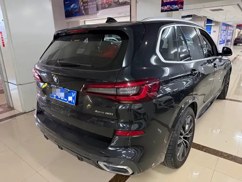 BMW X5 (Import) — фото 2