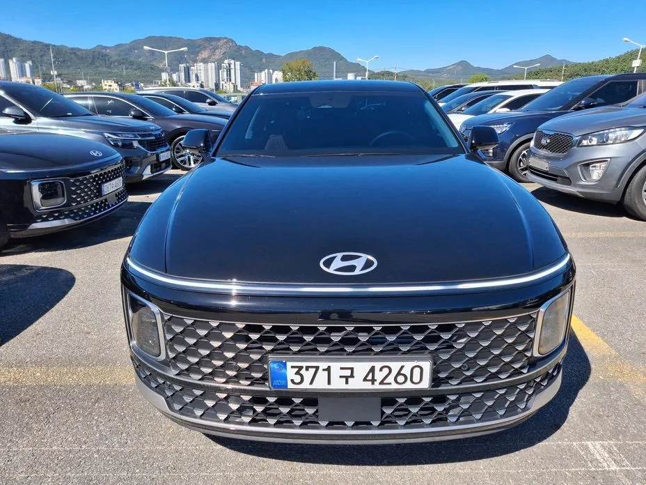 Hyundai Grandeur — фото 1