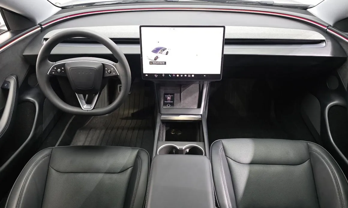 Tesla Model 3 — фото 7