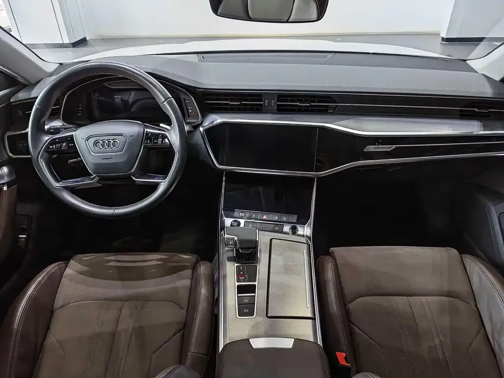 Audi A7L — фото 7