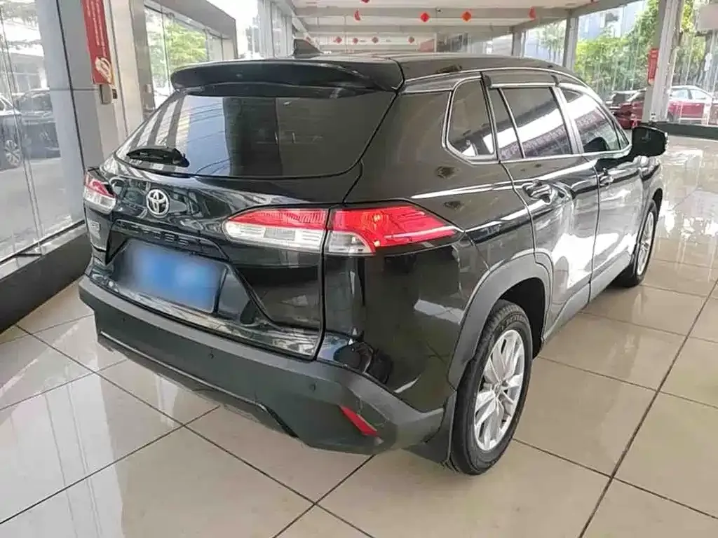 Toyota Corolla Cross — фото 4