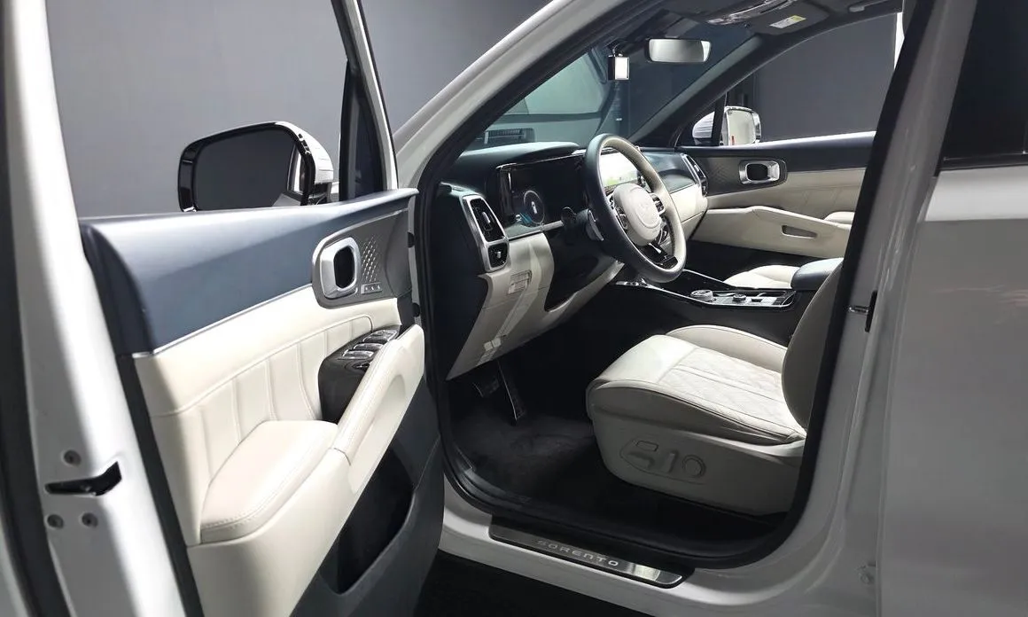 Kia Sorento — фото 6