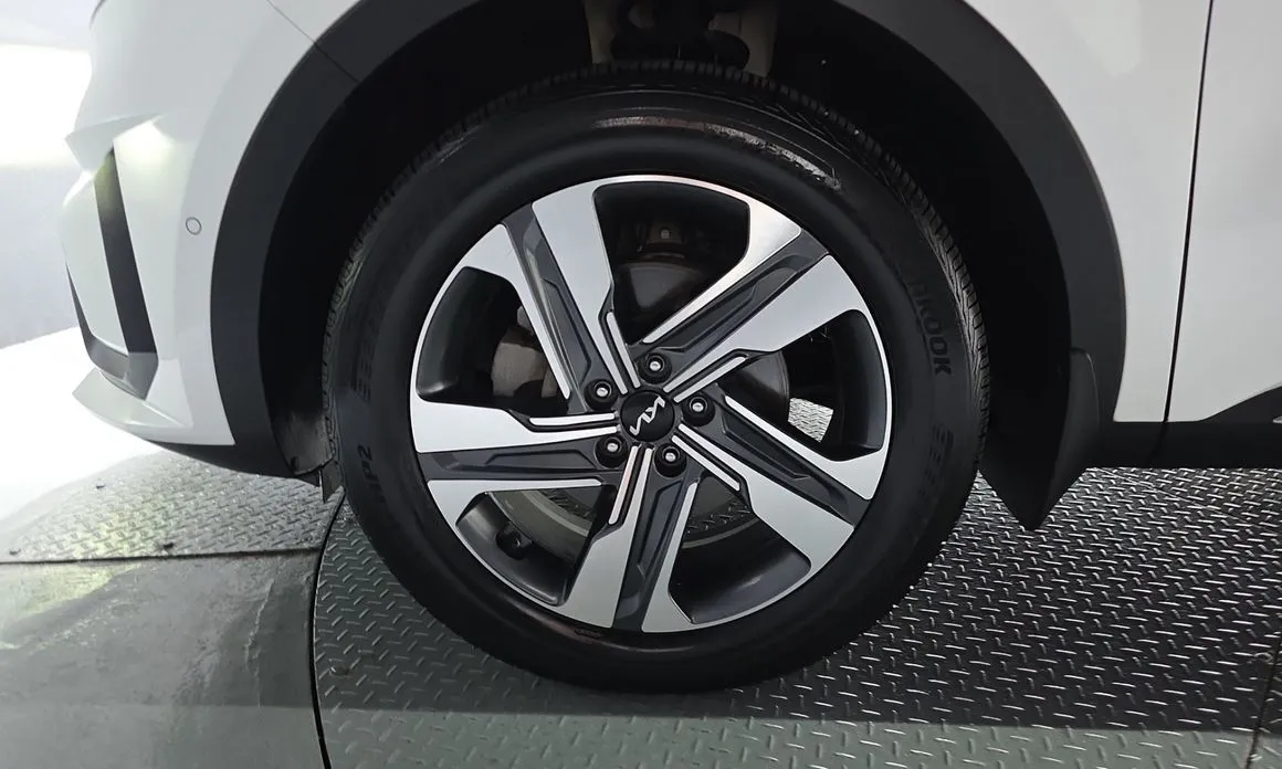 Kia Sorento — фото 10