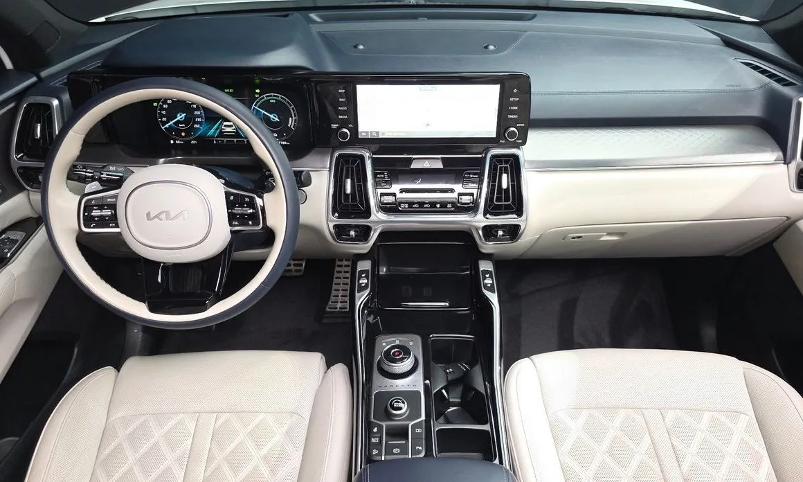 Kia Sorento — фото 7