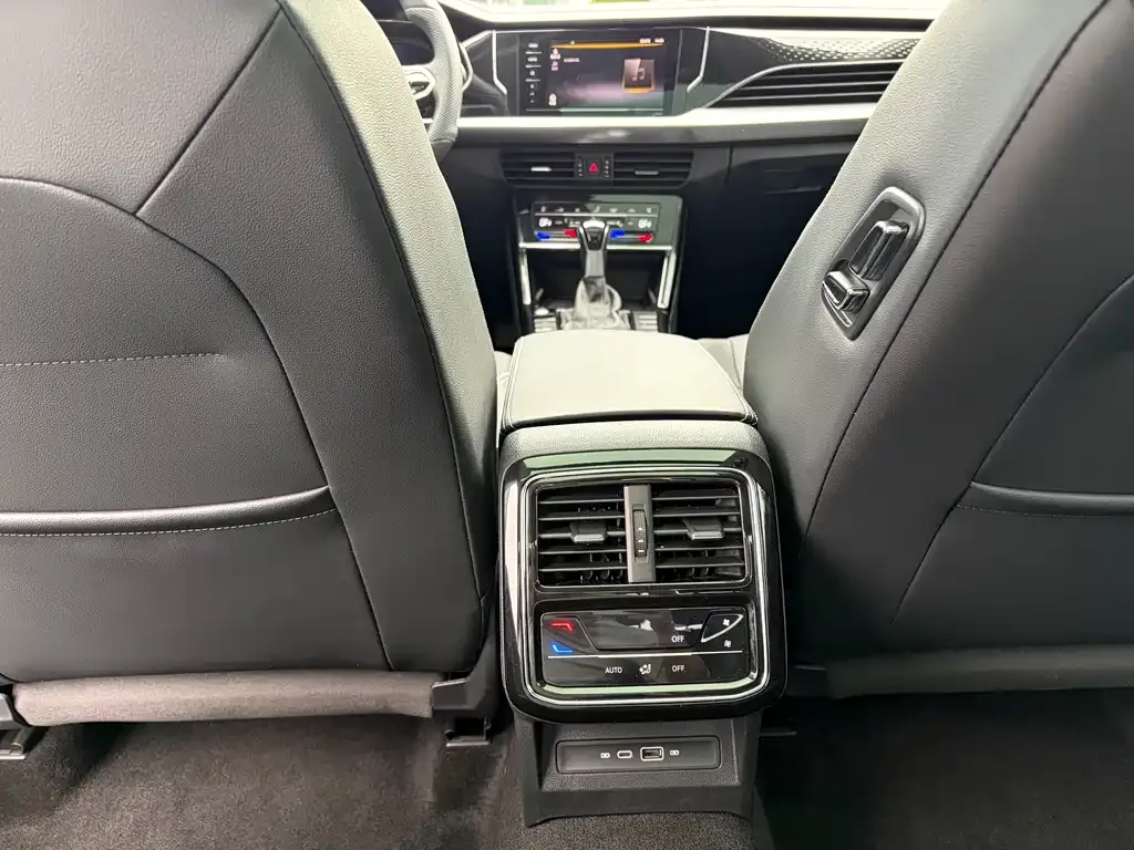 Volkswagen Passat — фото 5