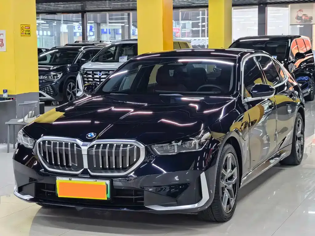 BMW i5 — фото 1