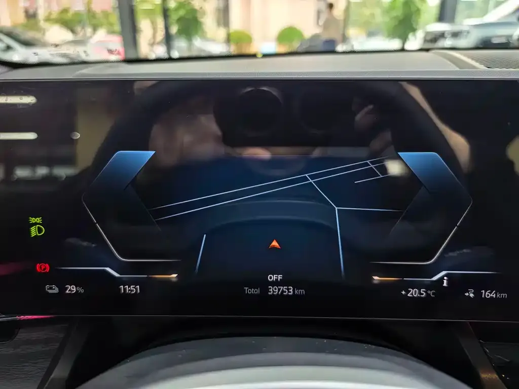 BMW i5 — фото 2