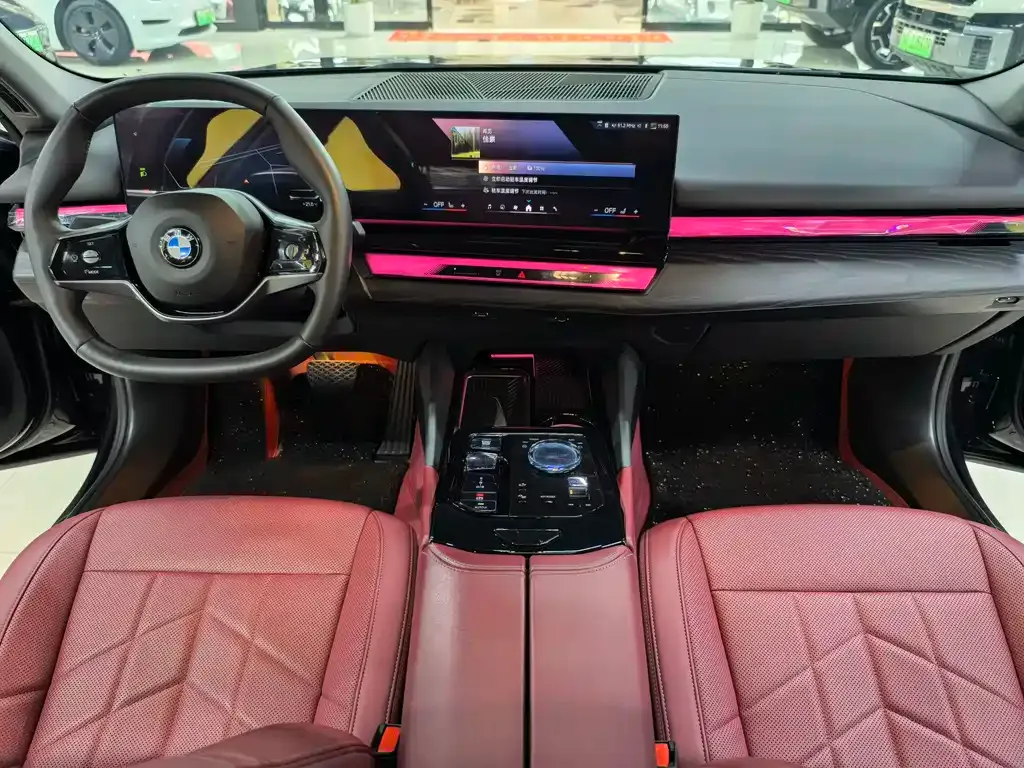 BMW i5 — фото 10
