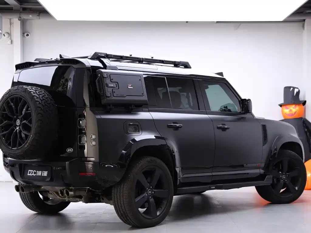 Land Rover Defender — фото 9