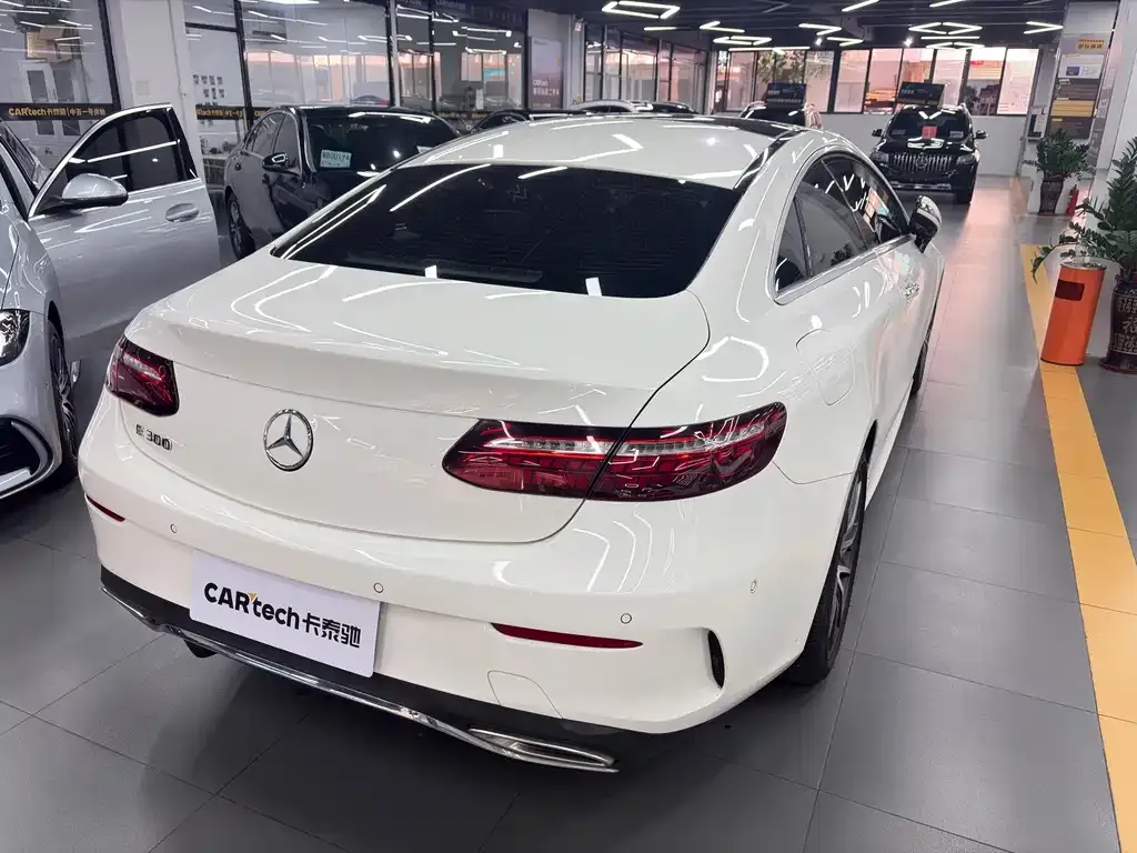 Mercedes-Benz E-Class (Import) — фото 7