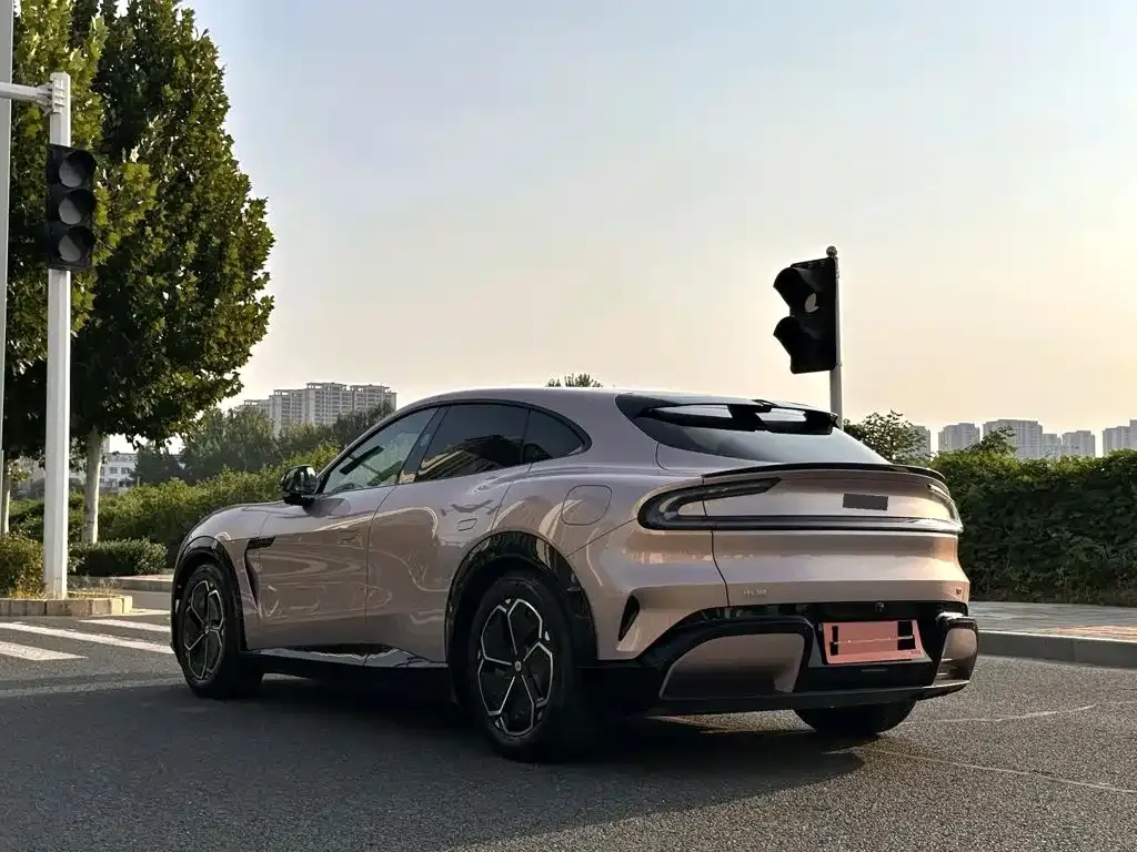 Xiaomi YU7 — фото 7