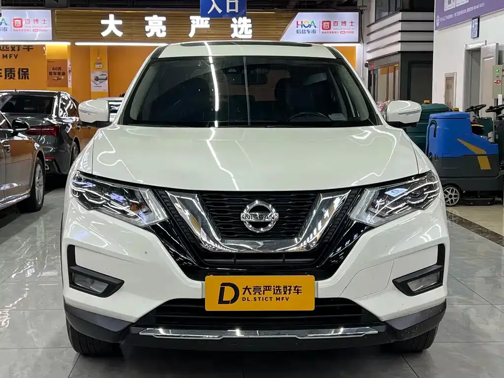 Nissan X-Trail — фото 4