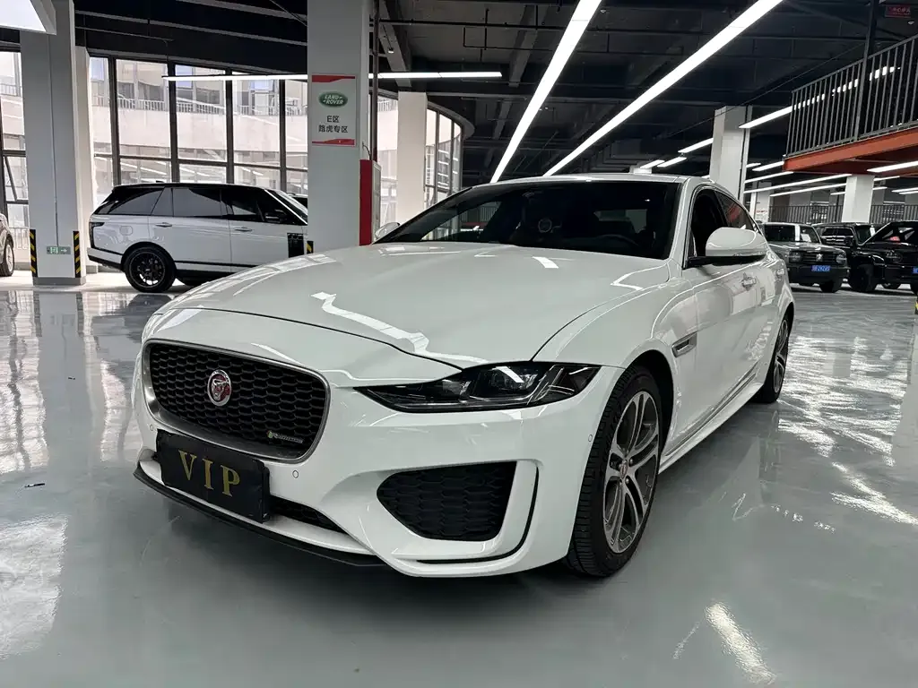 Jaguar XEL — фото 1