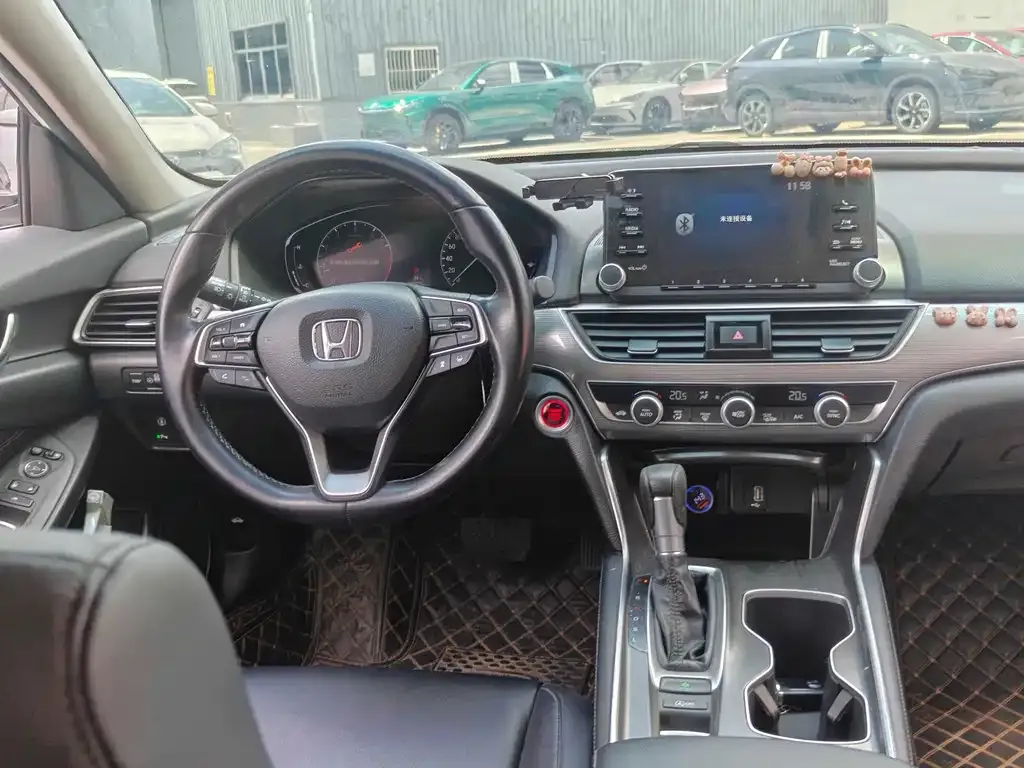 Honda Accord — фото 5