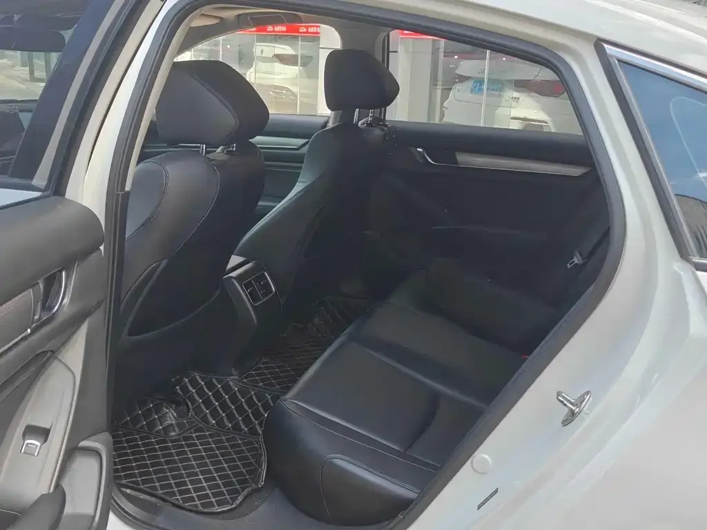Honda Accord — фото 2
