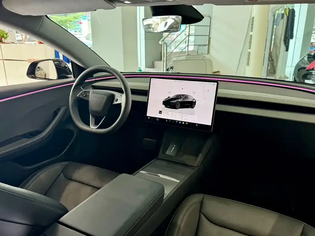 Tesla Model 3 — фото 6