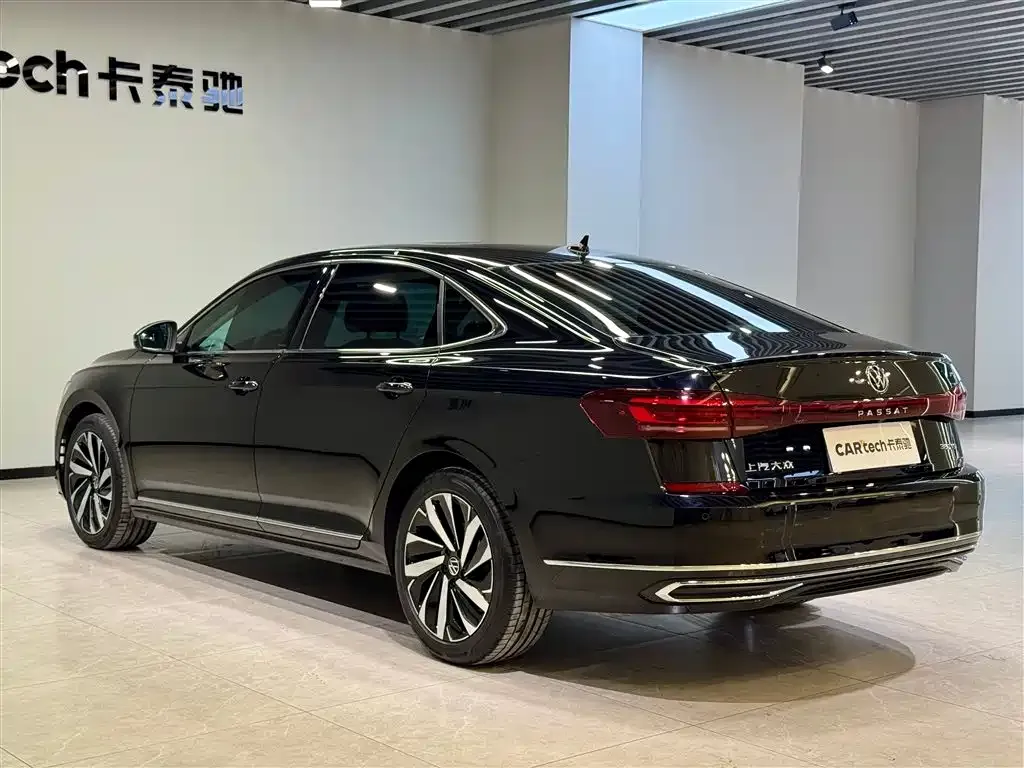 Volkswagen Passat — фото 2