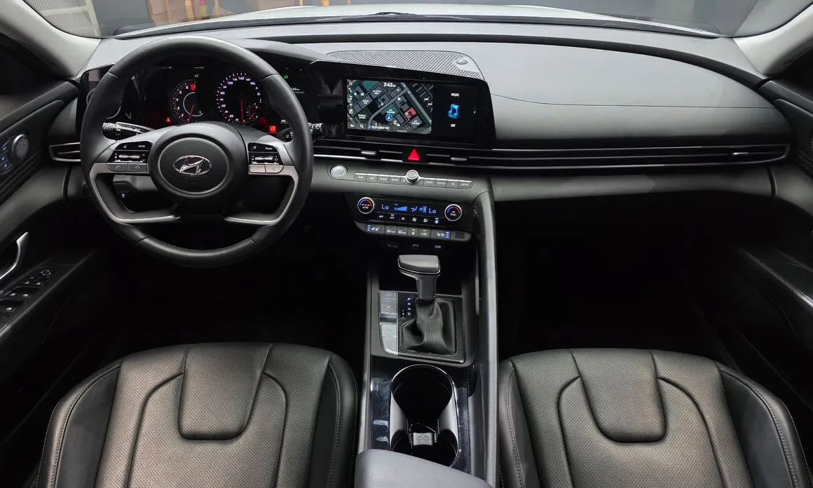 Hyundai AVANTE — фото 9