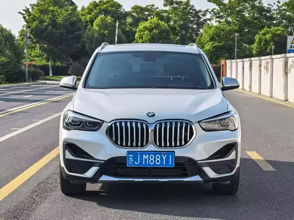 BMW X1 — фото 9