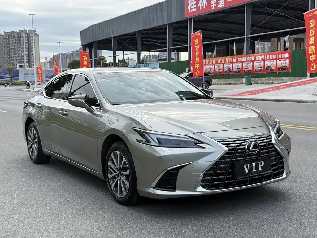 Lexus ES — фото 7