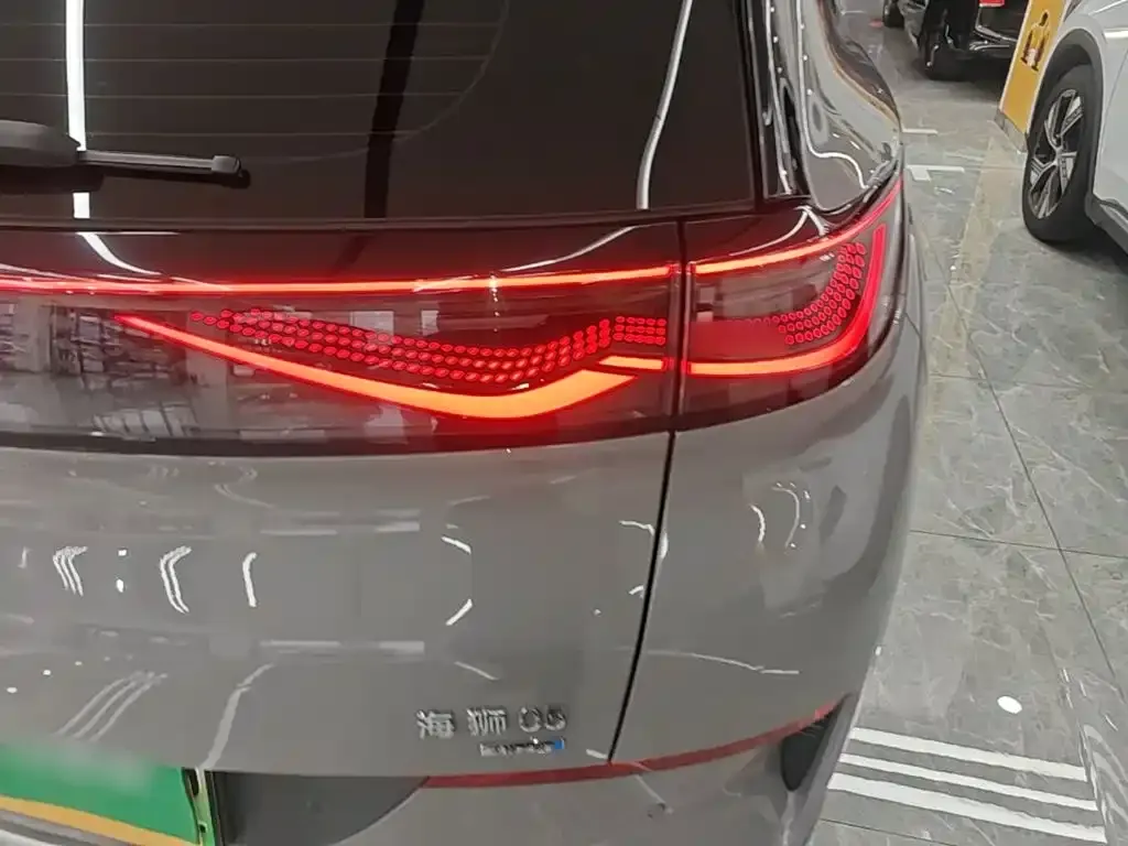 BYD Sealion 05 EV — фото 3