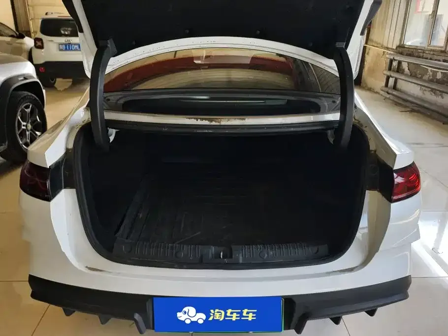 BYD Qin L — фото 3
