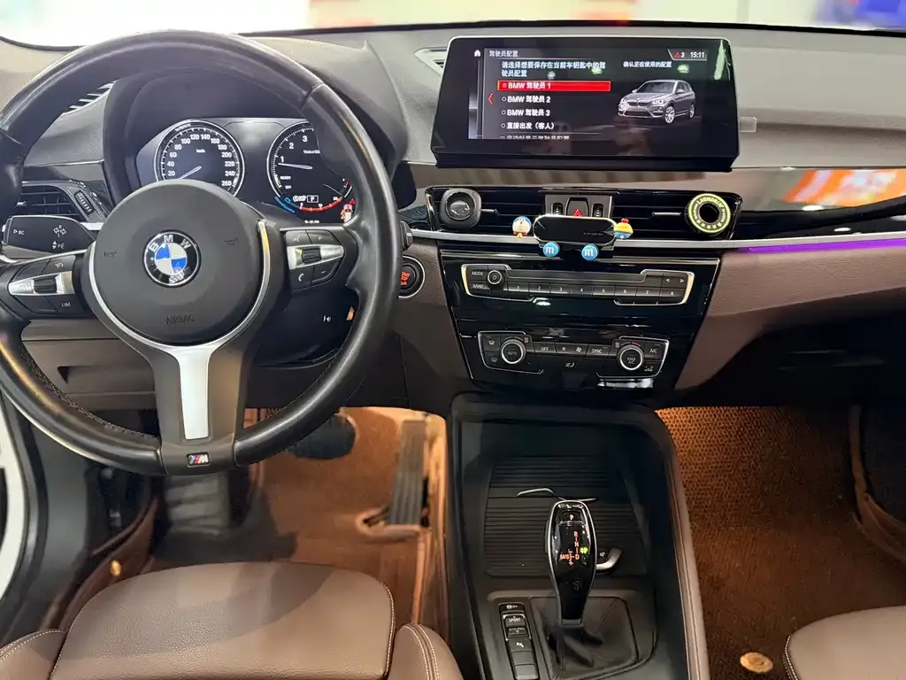 BMW X1 — фото 9