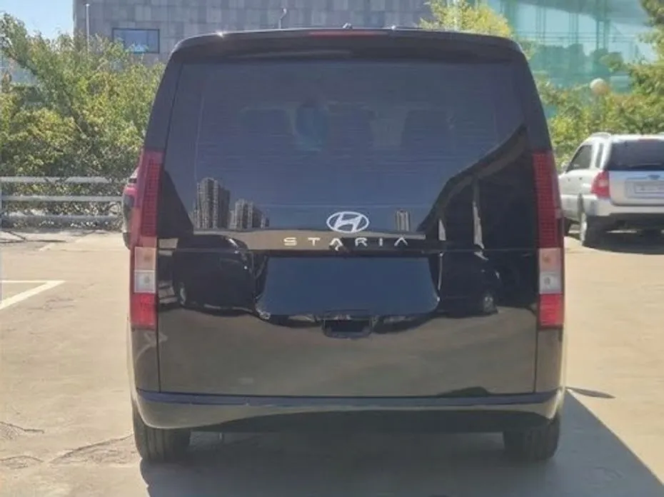 Hyundai Staria — фото 3