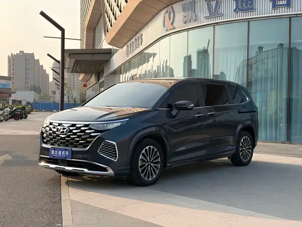 Hyundai Custo — фото 1