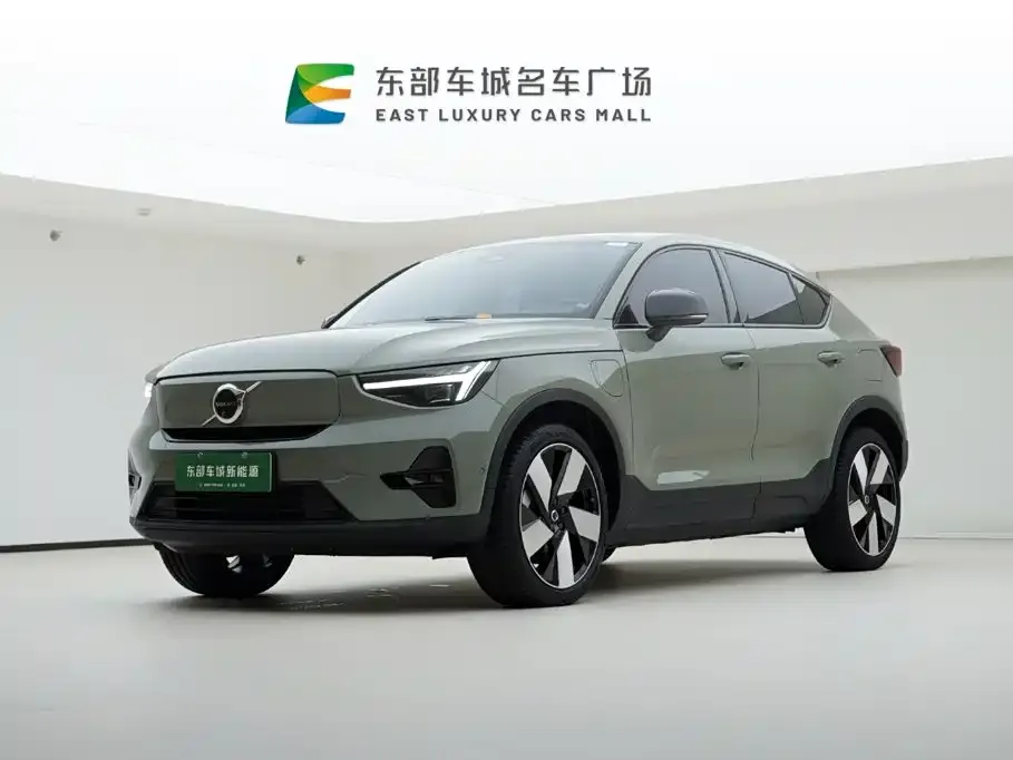 Volvo C40 — фото 1