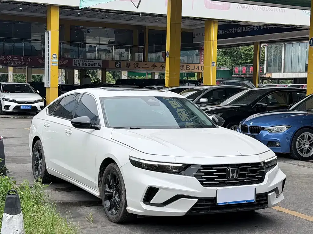 Honda Accord — фото 4