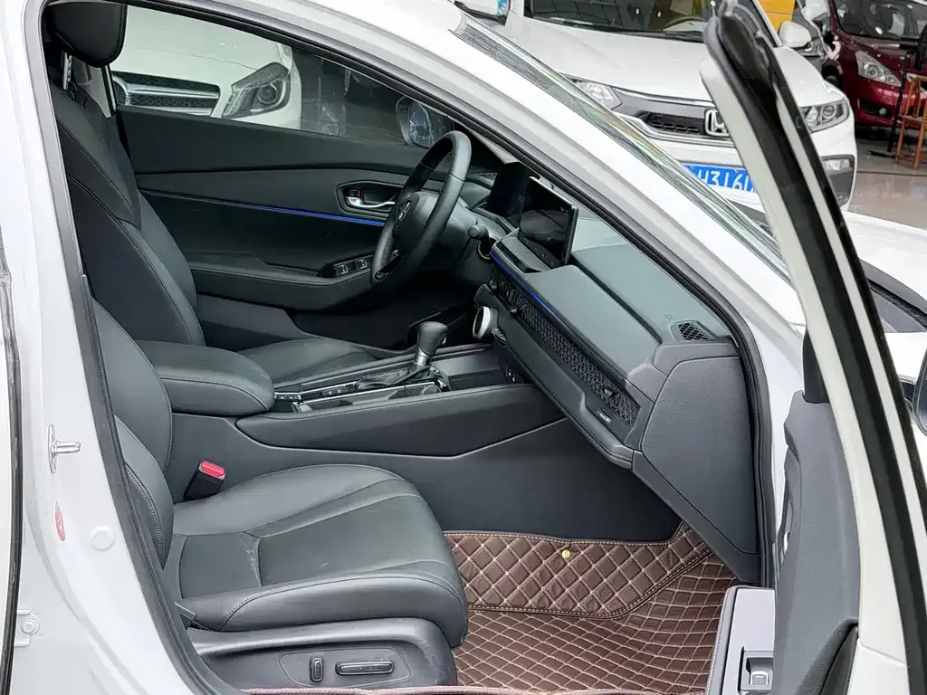 Honda Accord — фото 9