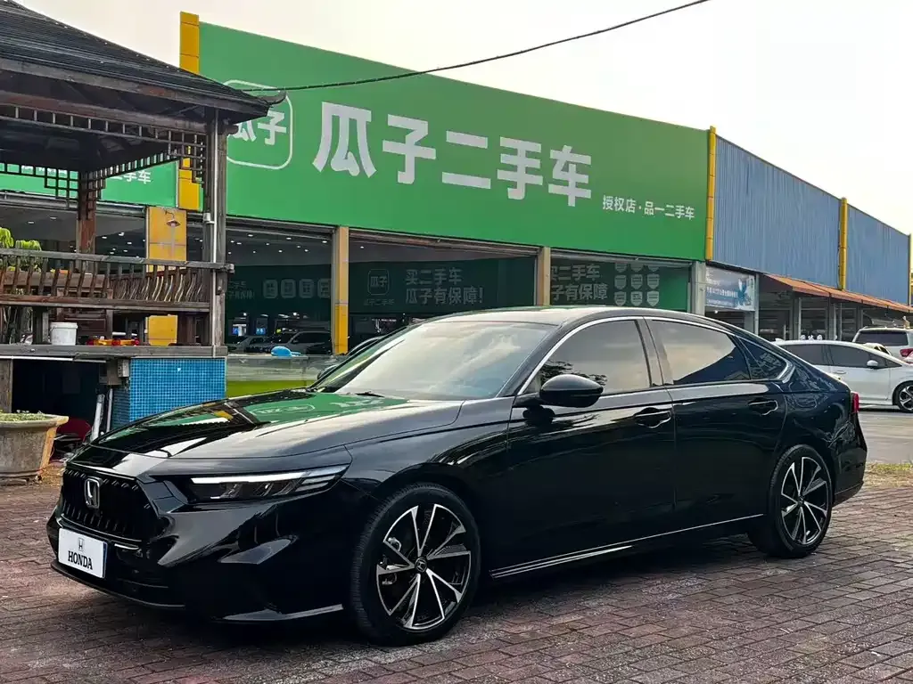 Honda Inspire — фото 1
