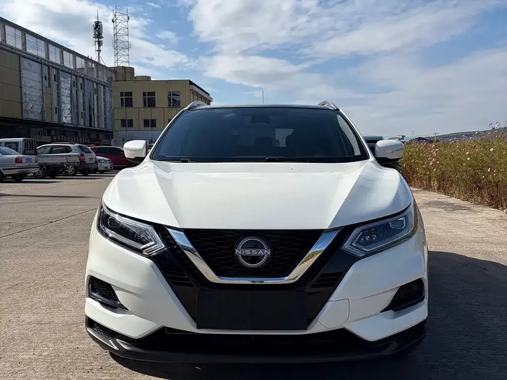 Nissan Qashqai — фото 10
