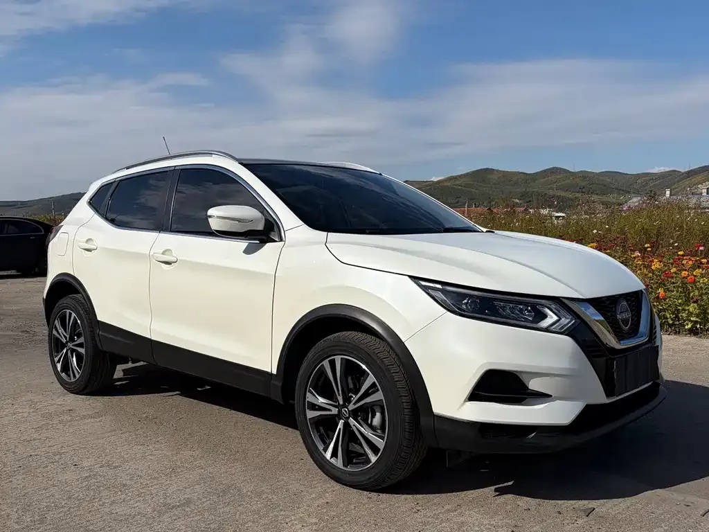 Nissan Qashqai — фото 4