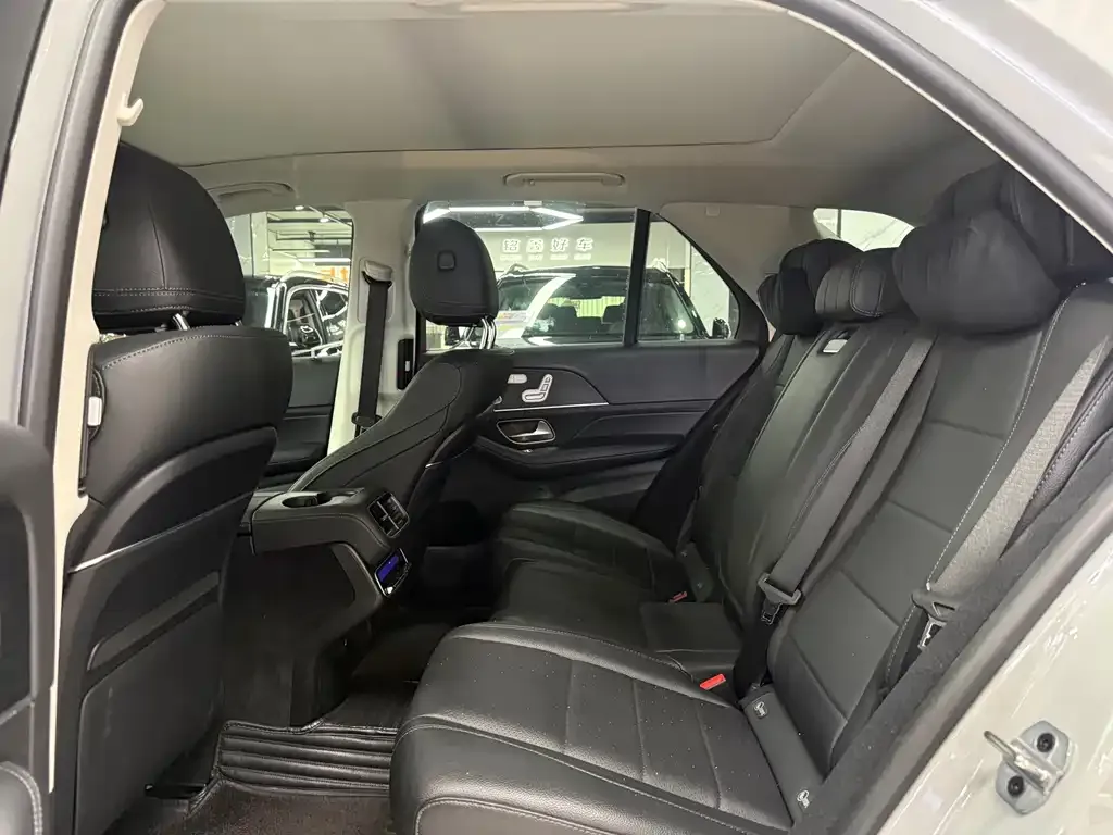 Mercedes-Benz GLE (Import) — фото 4