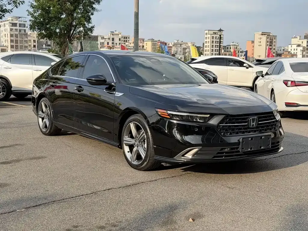 Honda Accord — фото 6