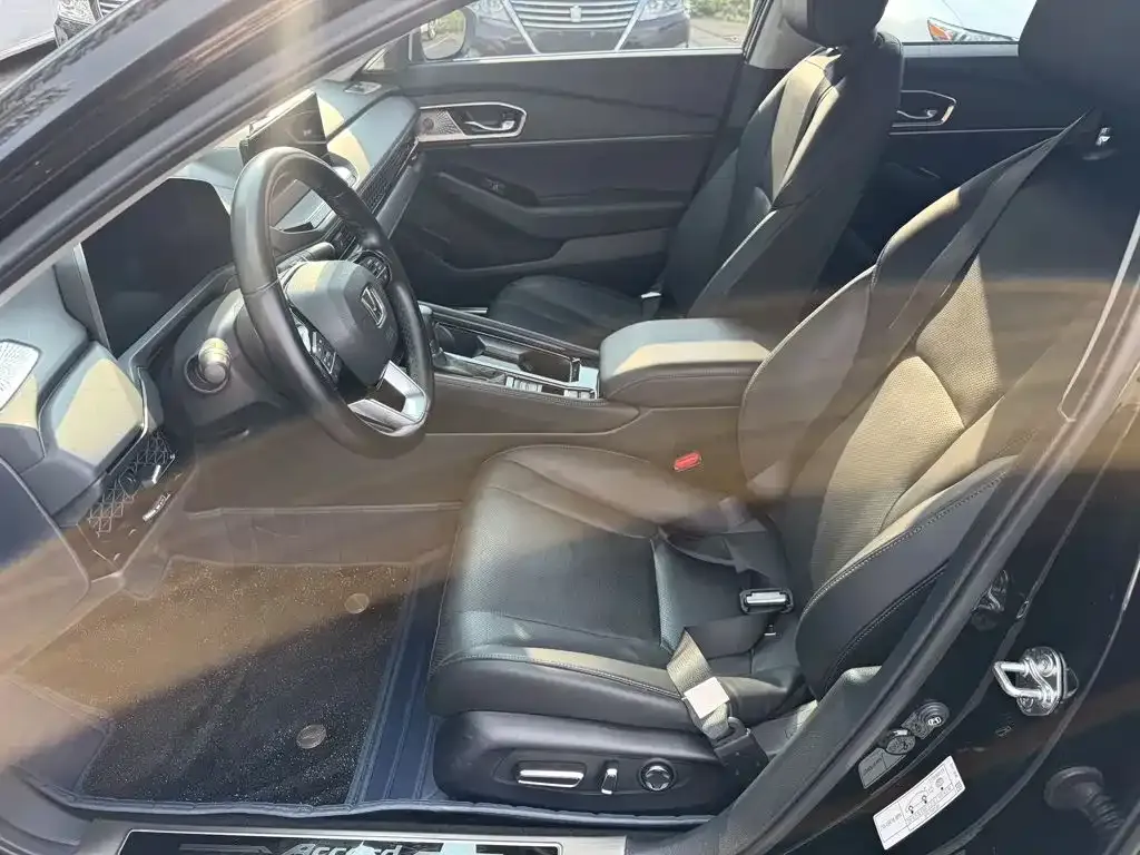 Honda Accord — фото 5